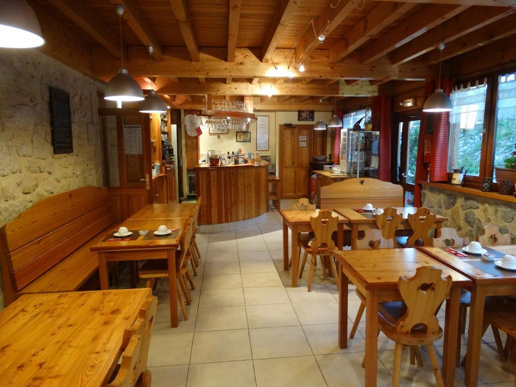 科勒机酒店 圣·让恩·罗亚恩斯 外观 照片