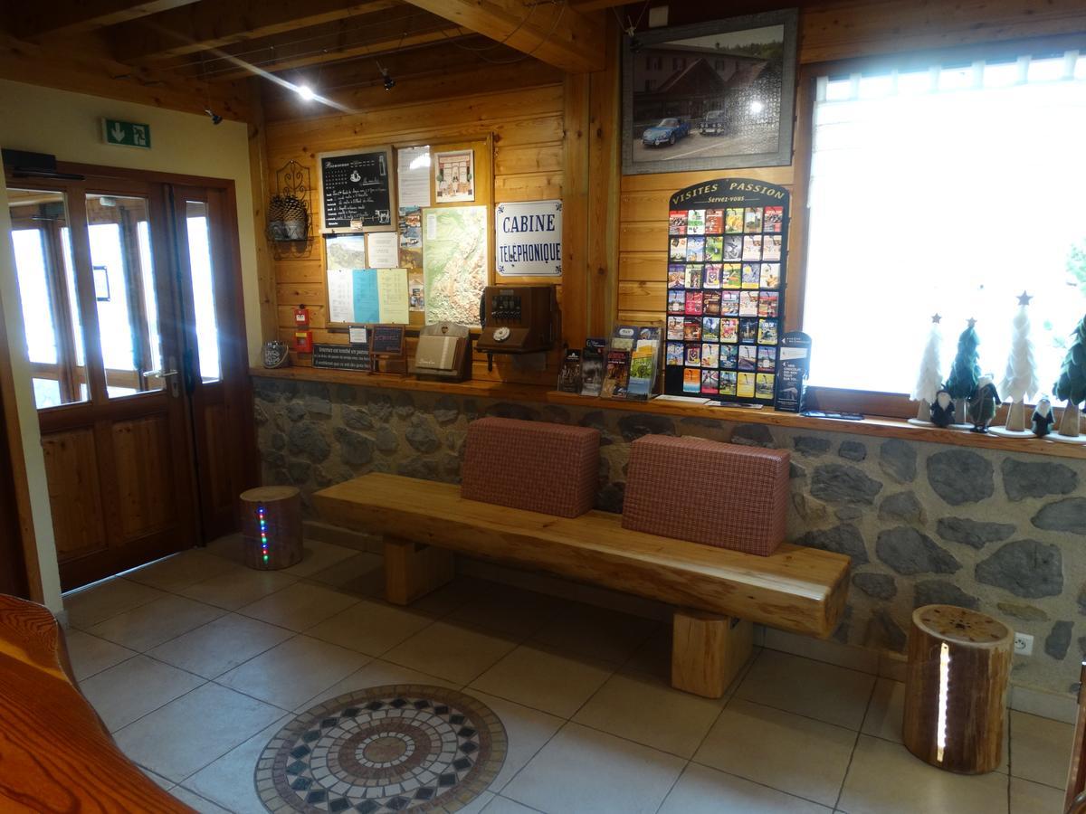 科勒机酒店 圣·让恩·罗亚恩斯 外观 照片